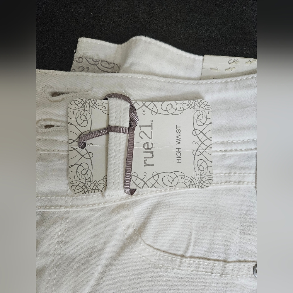 Rue 21 Off-white high waisted bottoms